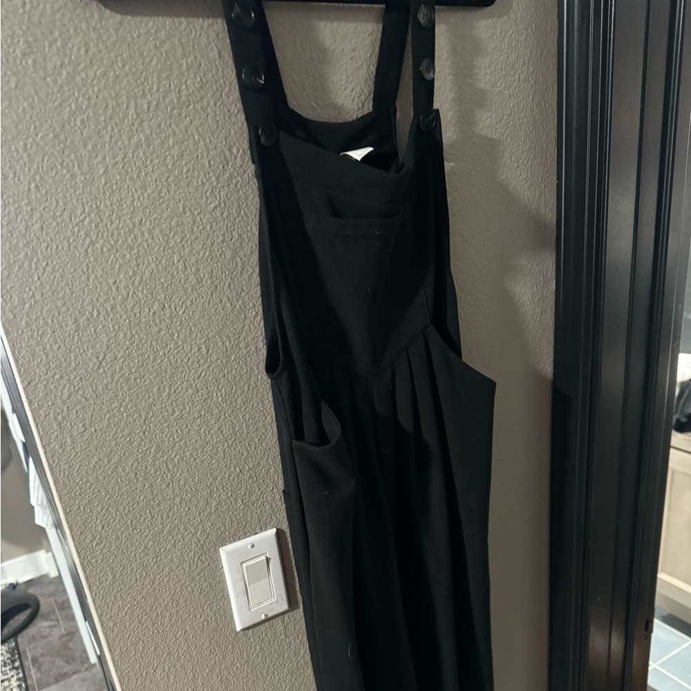 HALARA Elegant Black Buttoned Jumpsuit